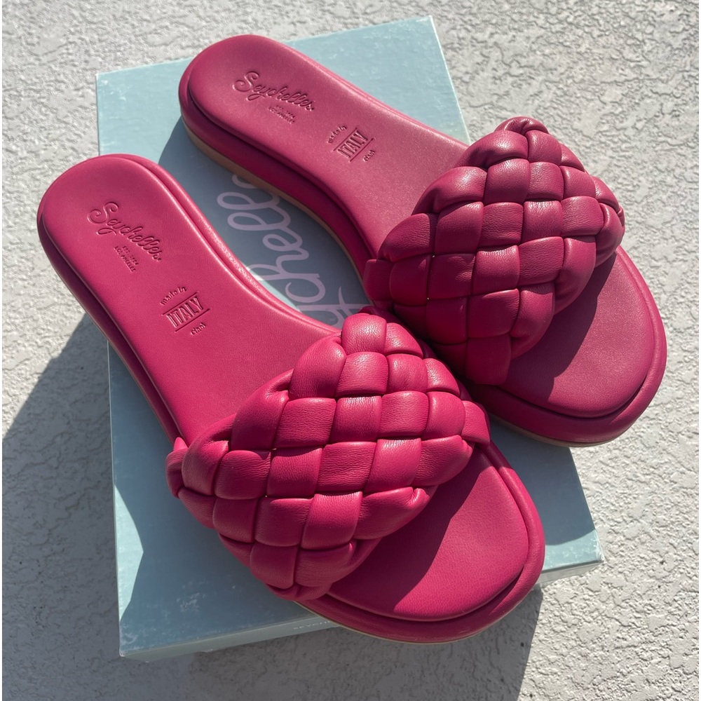 Seychelles Size 9 Bellisimo dark pink leather sandals
